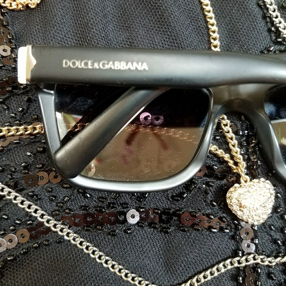 EUC DOLCE & GABBANA Sunglasses🕶 - Picture 2 of 5